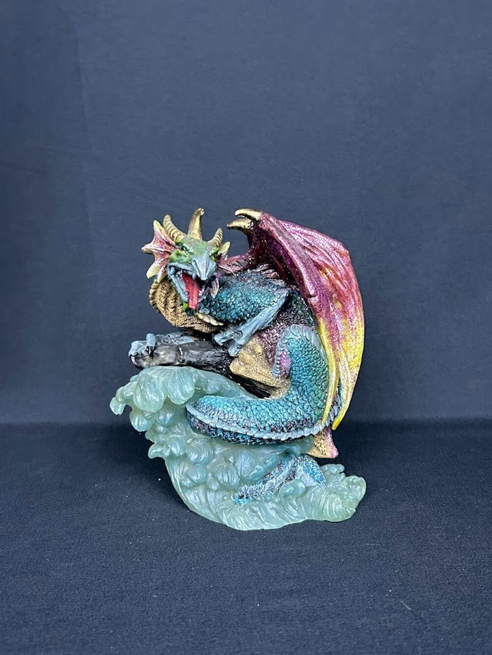 Vintage Sea Dragon Ocean Wave Mythical Magic Summit Collection Resin RETIRED